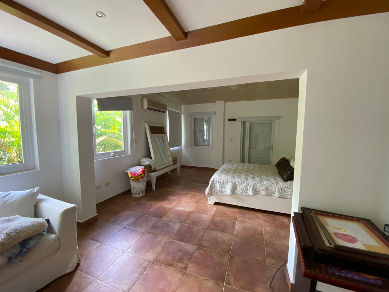 Villa en venta en Juan Dolió de 4 habitaciones Foto 7271144-8.jpg