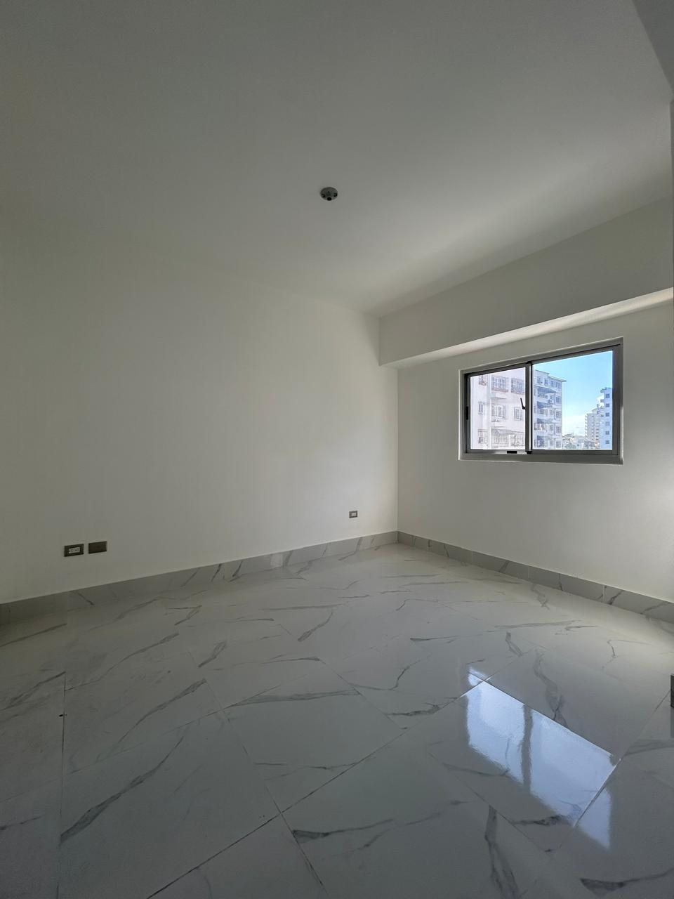 Vendo Excelente Apto en PIANTINI Prox. a la LINCOLN 3 HABS. 139 Mts.2  Foto 7271145-11.jpg