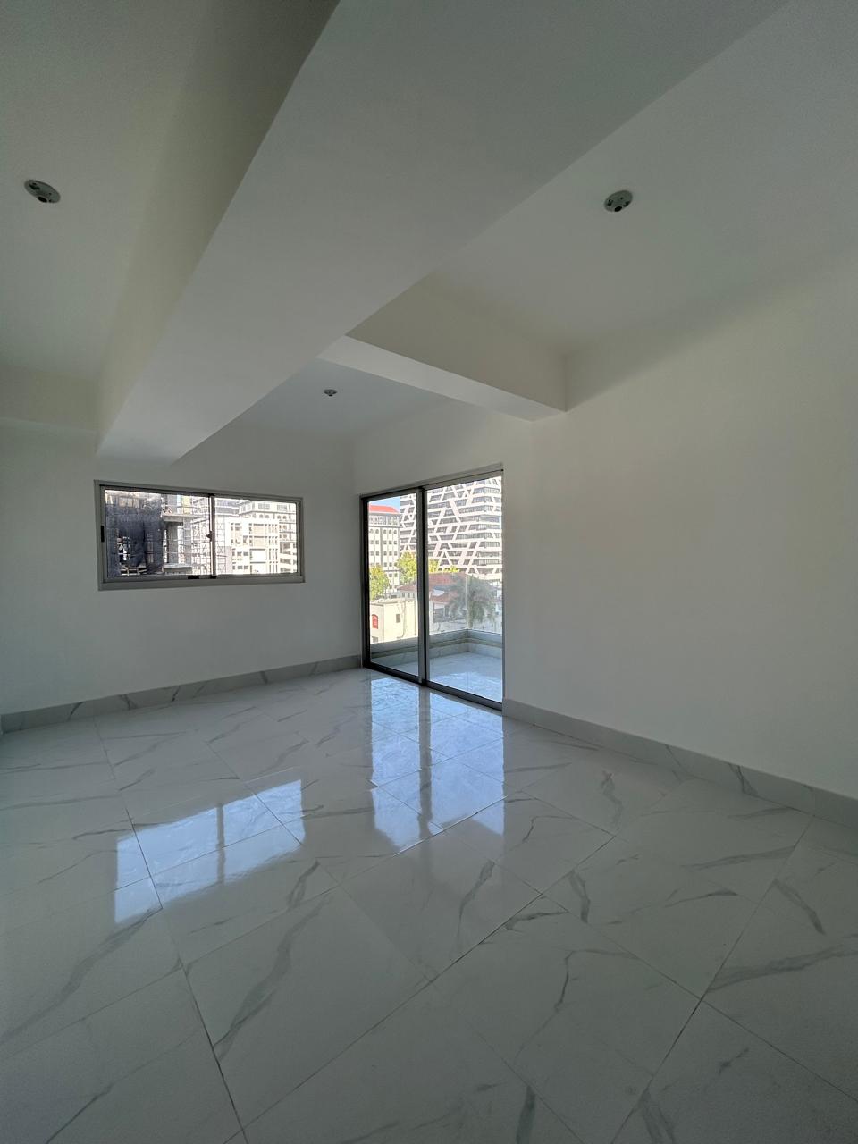 Vendo Excelente Apto en PIANTINI Prox. a la LINCOLN 3 HABS. 139 Mts.2  Foto 7271145-3.jpg