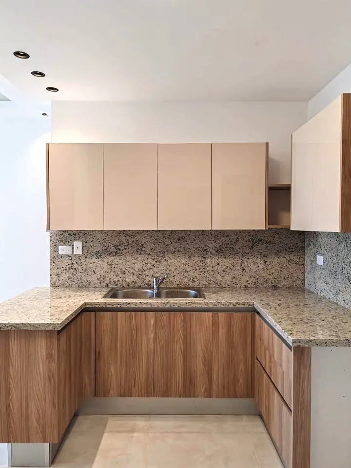 Alquiler de apartamento vacío nuevo a estrenar en Evaristo Morales Foto 7271199-4.jpg