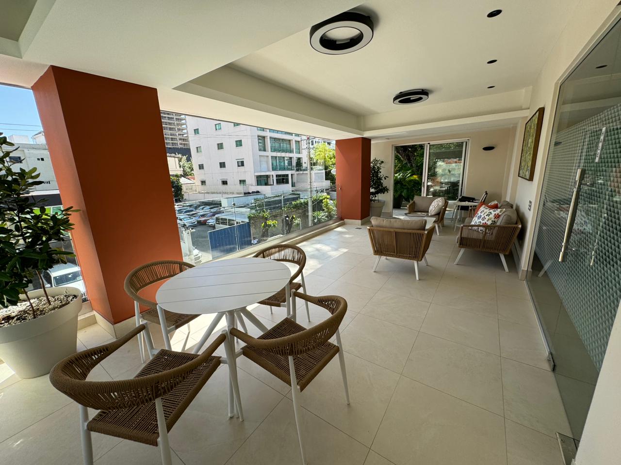 Apartamento en Alquiler en Piantini con Linea Blanca de 1 habitacion Foto 7271200-4.jpg