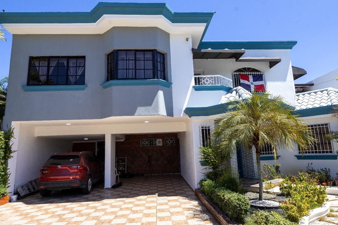 Casa en venta en Arroyo Hondo Viejo próximo a Galería 360 Foto 7271204-10.jpg