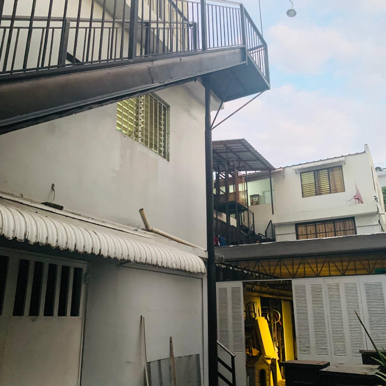 vendo edificio en la gustavo mejia ricart casi esquina defillo Foto 7271210-10.jpg