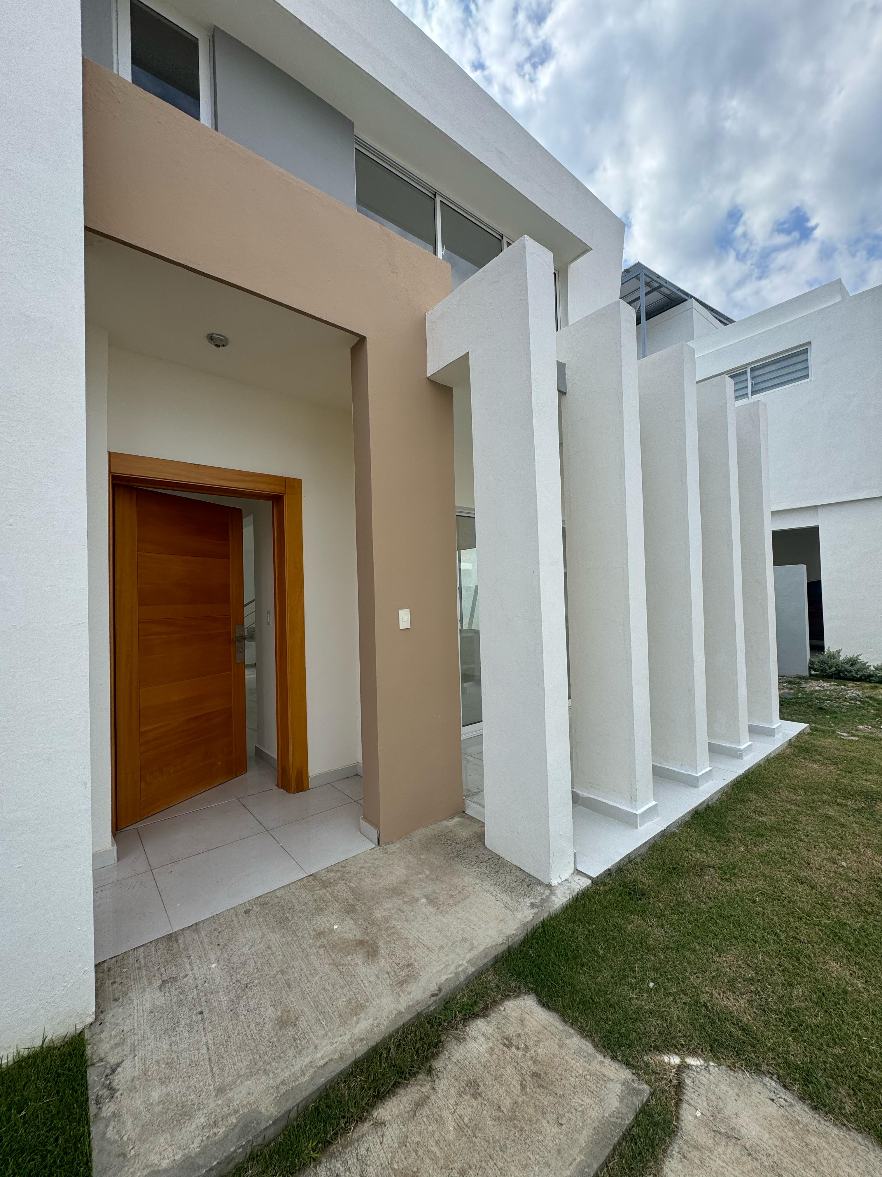 SE ALQUILA CASA DE 4 HABITACIONES EN RESIDENCIAL PRIVADO Foto 7271288-11.jpg