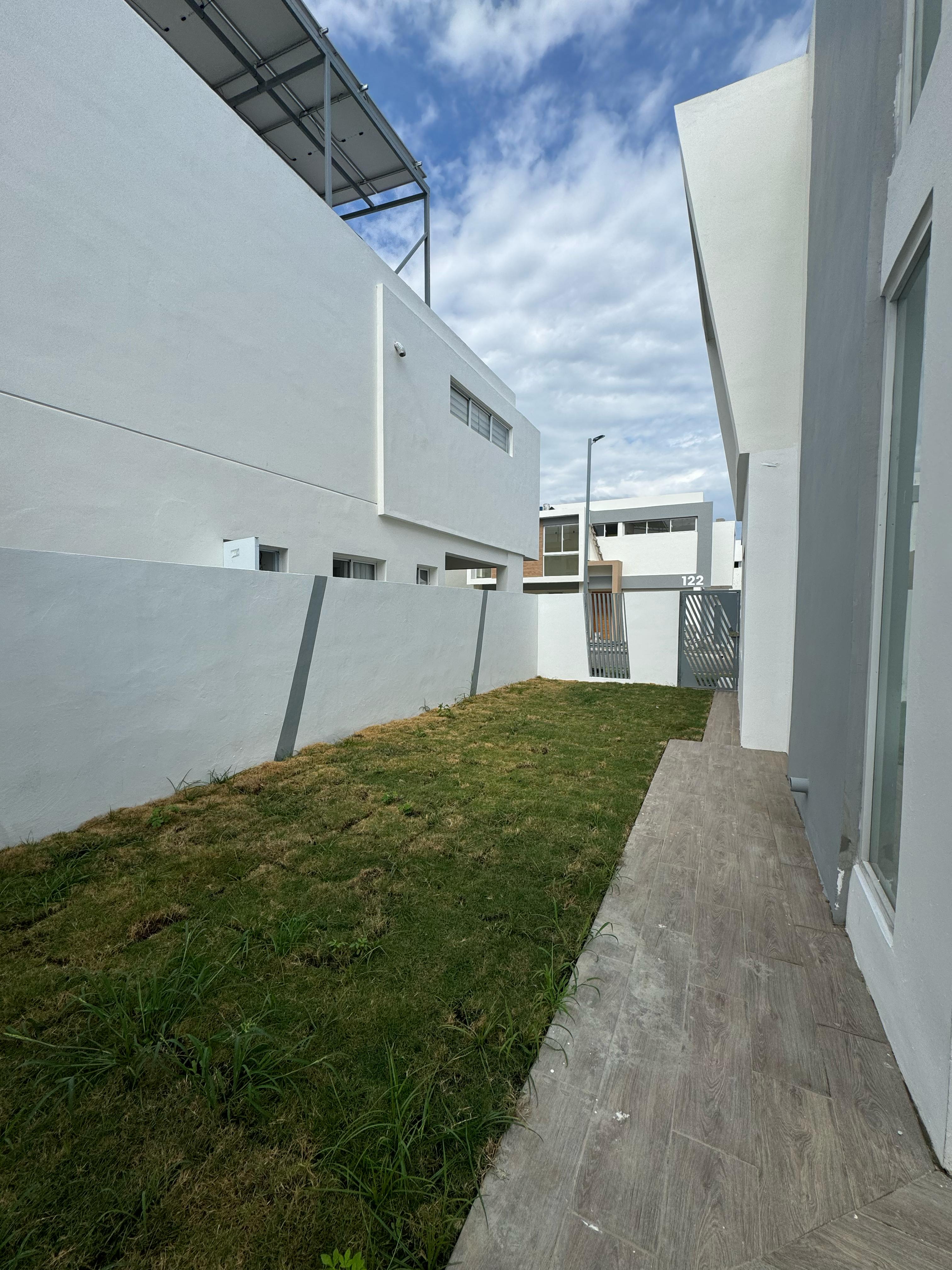 SE ALQUILA CASA DE 4 HABITACIONES EN RESIDENCIAL PRIVADO Foto 7271288-6.jpg