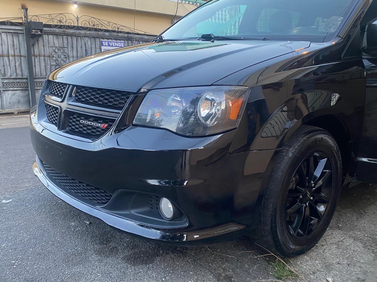 DODGE grand CARAVAN SXT 2019 Foto 7271325-1.jpg
