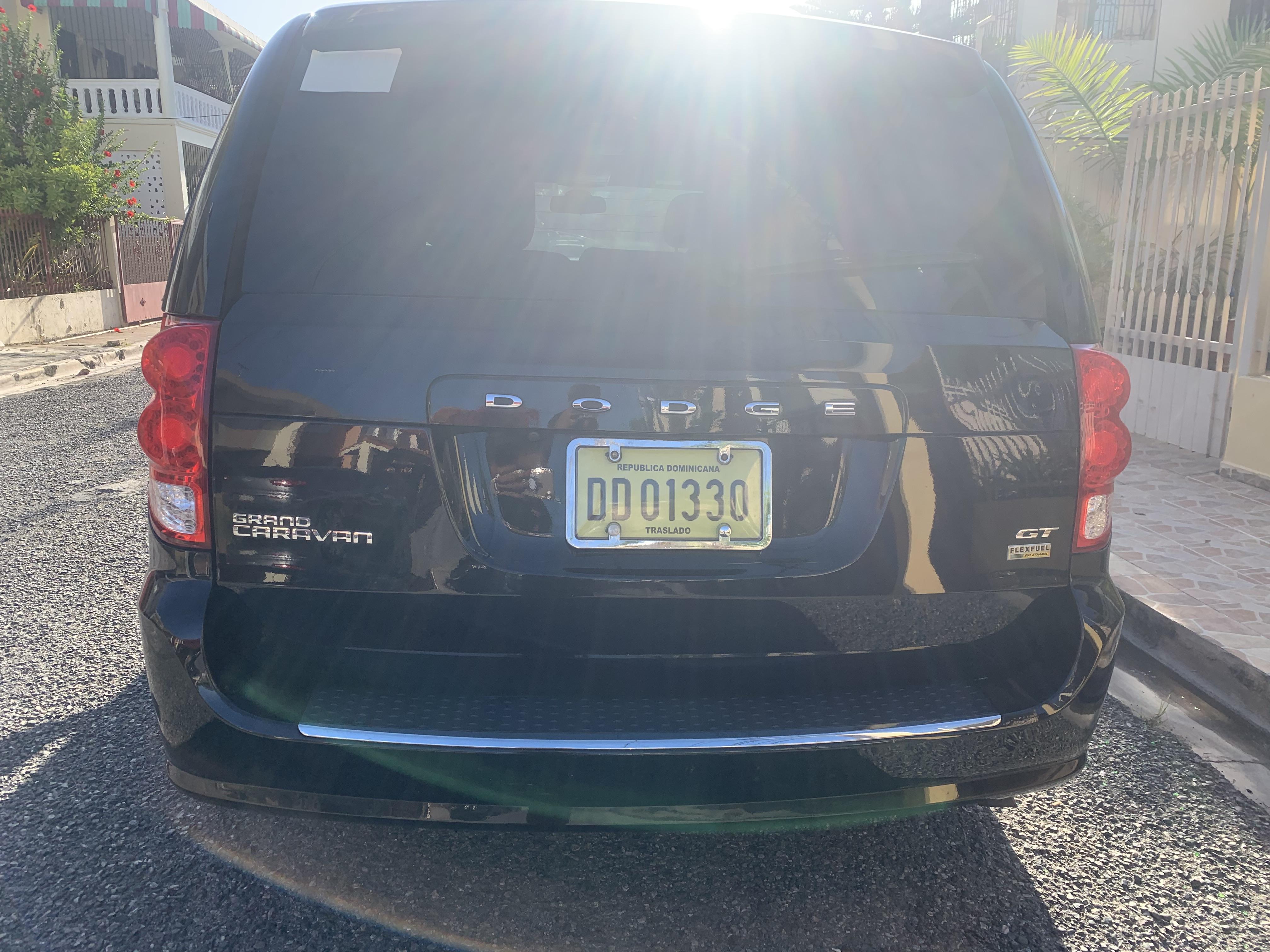 DODGE grand CARAVAN SXT 2019 Foto 7271325-4.jpg