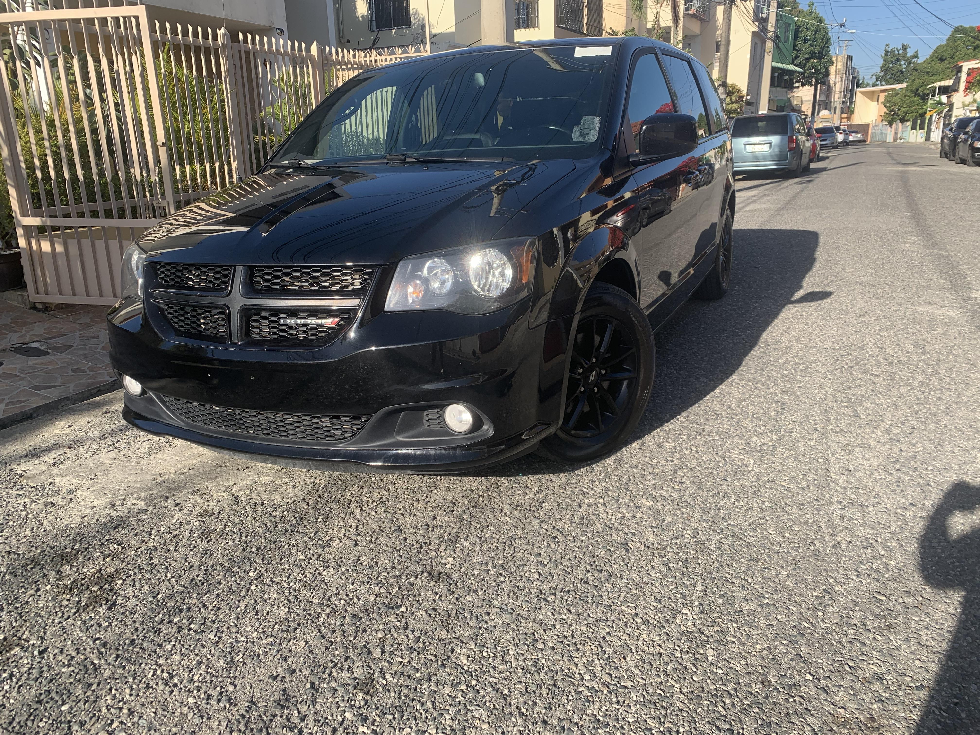 DODGE grand CARAVAN SXT 2019 Foto 7271325-5.jpg