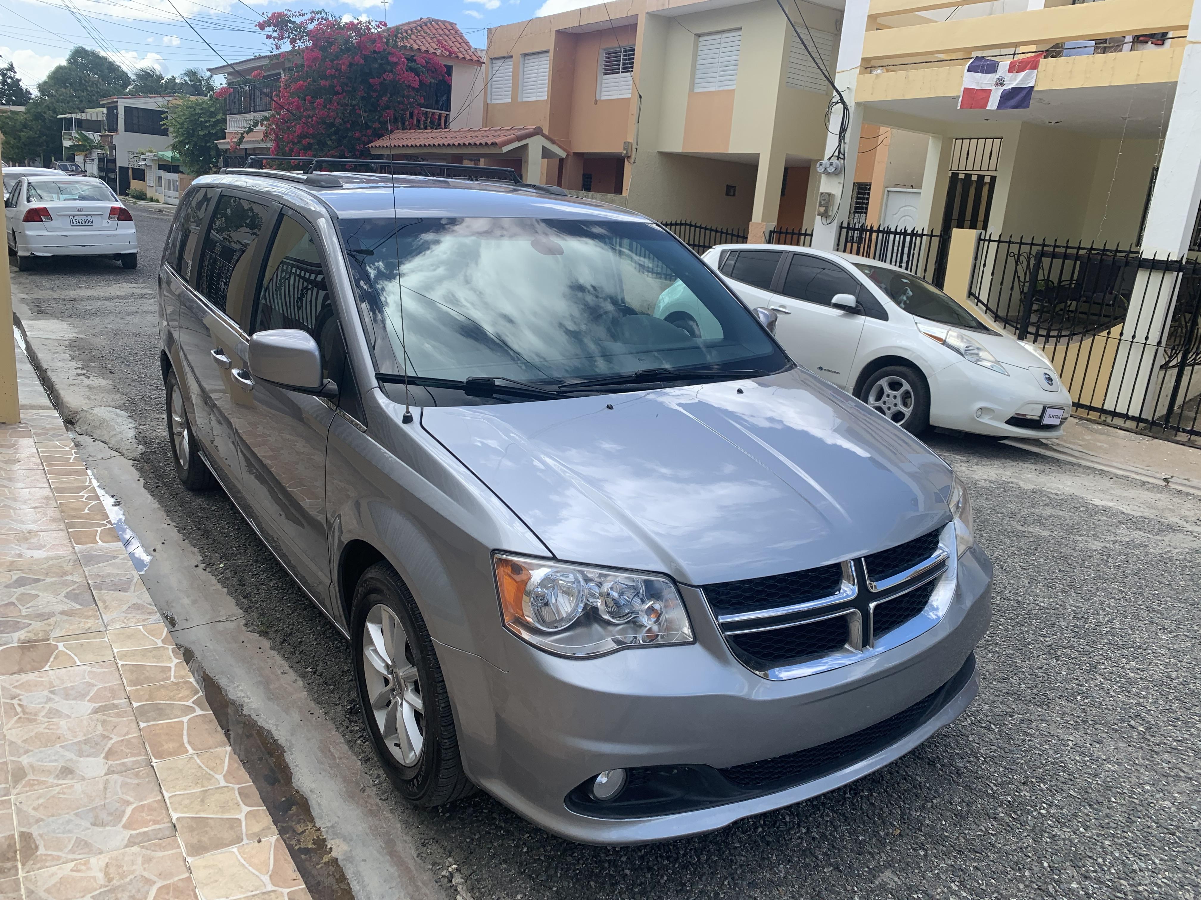 Dodge Grand Caraban SXT Foto 7271327-5.jpg