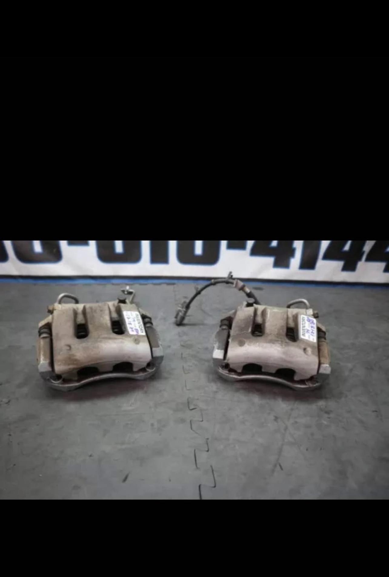 VENDO CALIPER DELANTERO Y BANDAS DE FRENO DE MUSTang 2005 2014 Foto 7271346-1.jpg