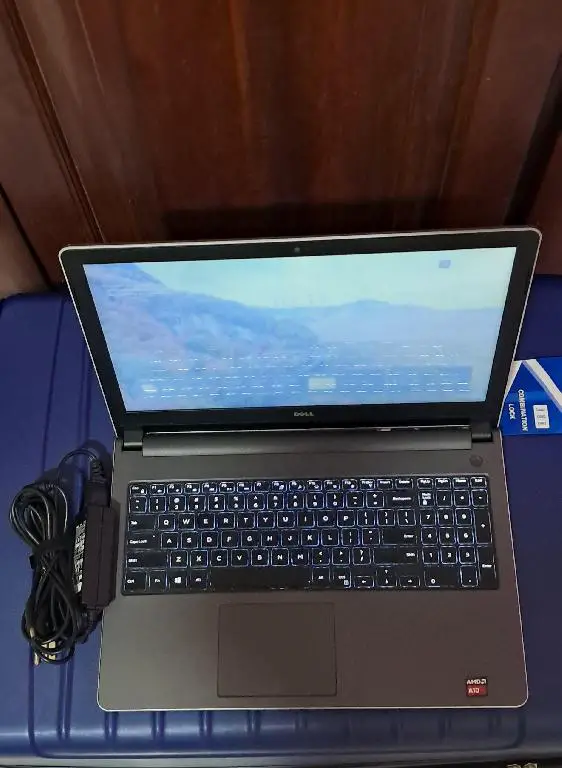 Laptop Dell Inspiron 5555 AMD TOUCH 512GB SSD 12GB Foto 7271440-2.jpg