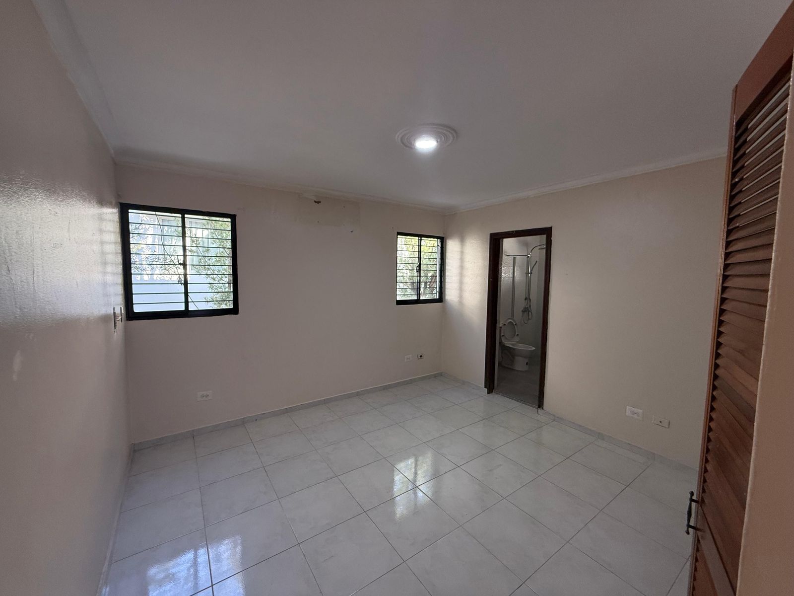 CASA EN ALQUILER  EN BELLA VISTA PROXIMO A LA ANACAONA Y NUÑEZ DE CACE Foto 7271540-15.jpg