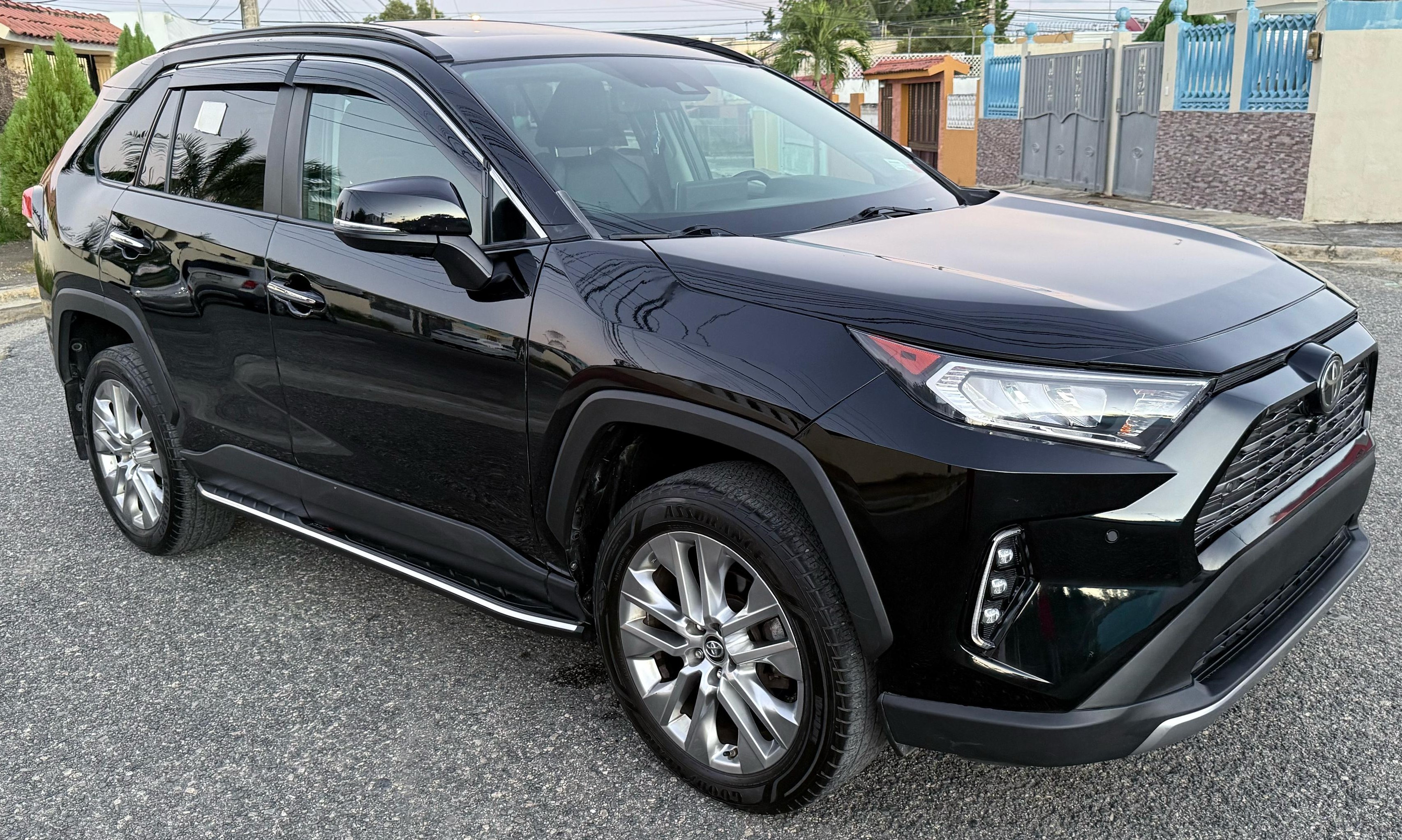 Toyota RAV4 Limited AWD 2019 Foto 7271558-2.jpg