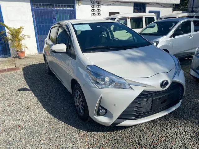 TOYOTA VITZ RECIEN IMPORTADO AÑO 2020 EXCELENTES CONDICIONES Foto 7271592-2.jpg