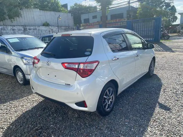 TOYOTA VITZ RECIEN IMPORTADO AÑO 2020 EXCELENTES CONDICIONES Foto 7271592-3.jpg
