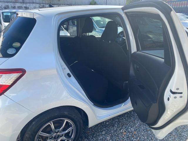 TOYOTA VITZ RECIEN IMPORTADO AÑO 2020 EXCELENTES CONDICIONES Foto 7271592-8.jpg