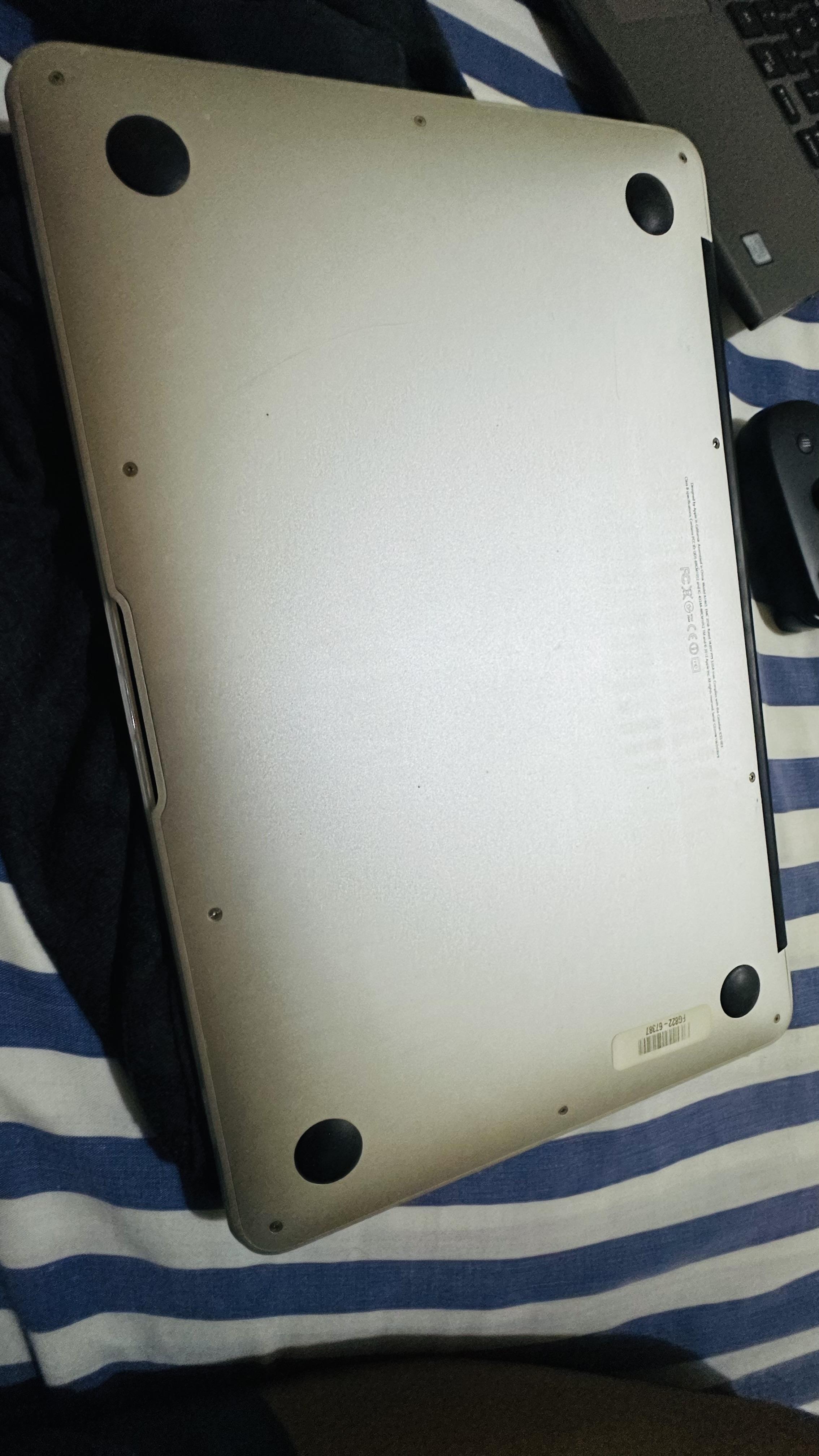 APPLE LAPTOP MACBOOK AIR A1465 NITIDA Foto 7271600-4.jpg