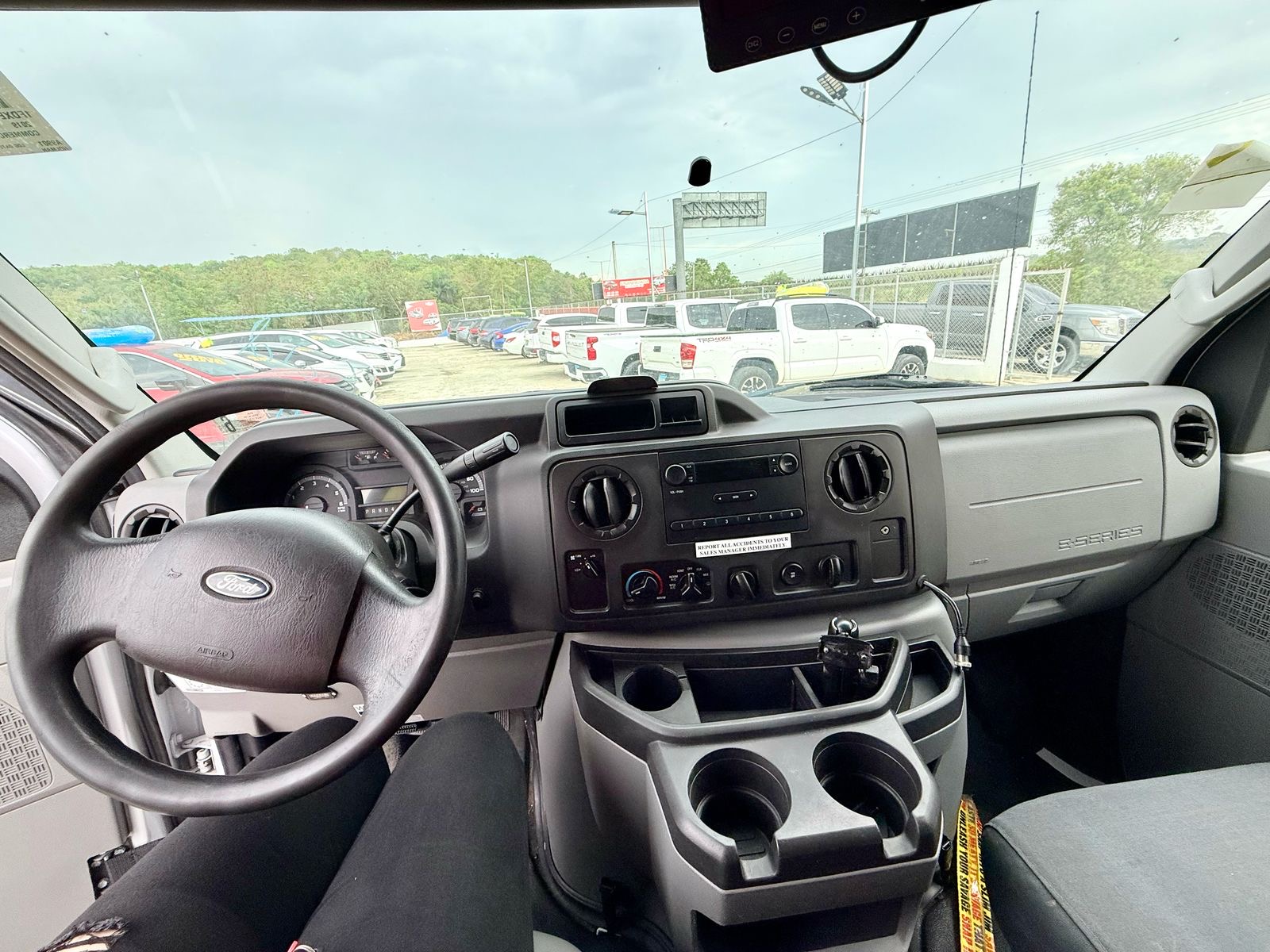 Camión Ford E450 Super Duty 2019  Foto 7271615-5.jpg