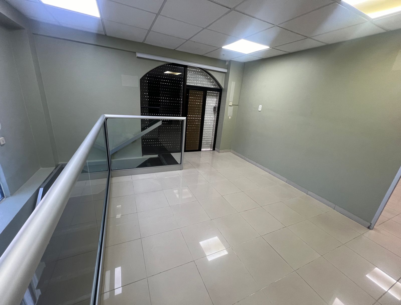 Local comercial en alquiler en Piantini 128 metros Foto 7271616-4.jpg