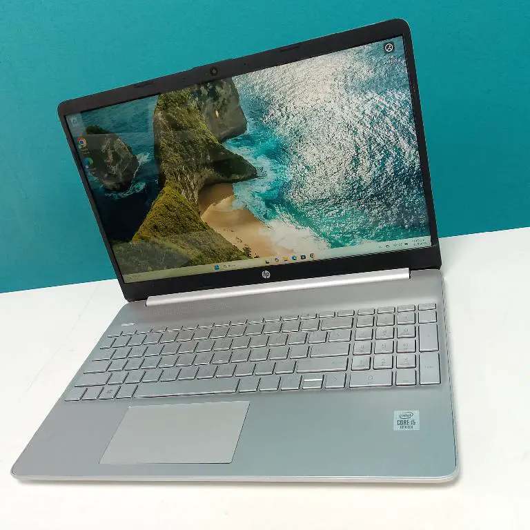  Laptop HP Laptop 15-dy1xxx / 10th Gen Intel Core i5 / 16GB DDR4 / 256 Foto 7271670-2.jpg