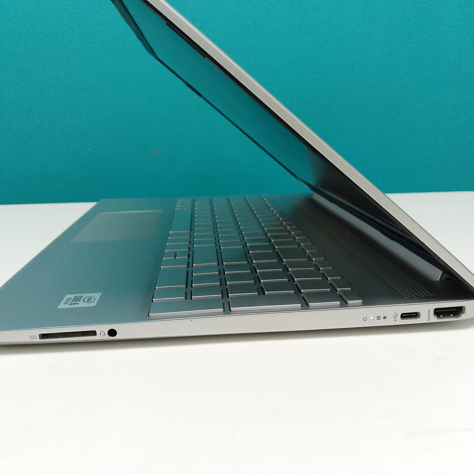  Laptop HP Laptop 15-dy1xxx / 10th Gen Intel Core i5 / 16GB DDR4 / 256 Foto 7271670-4.jpg