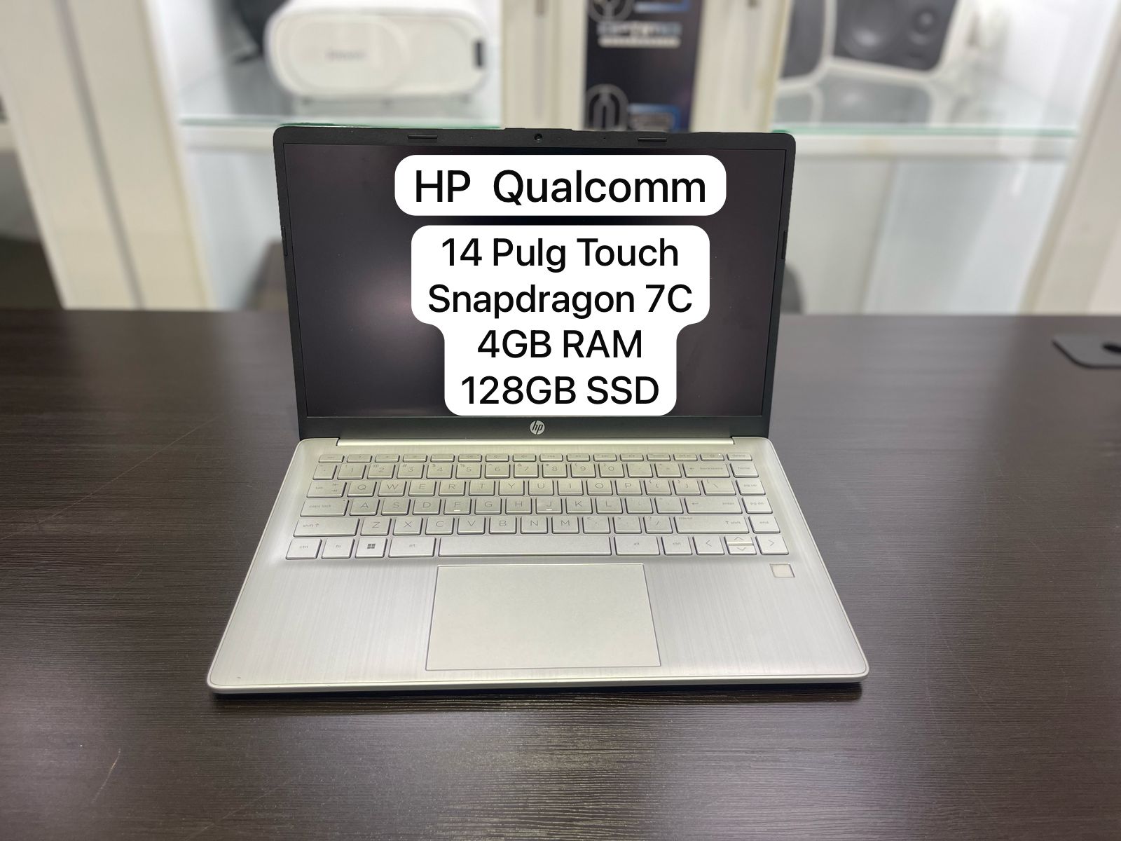 Laptop HP Qulcom Snapdragon 7c 4GB Ram 128GB SSD 14 Pulg Foto 7271673-2.jpg