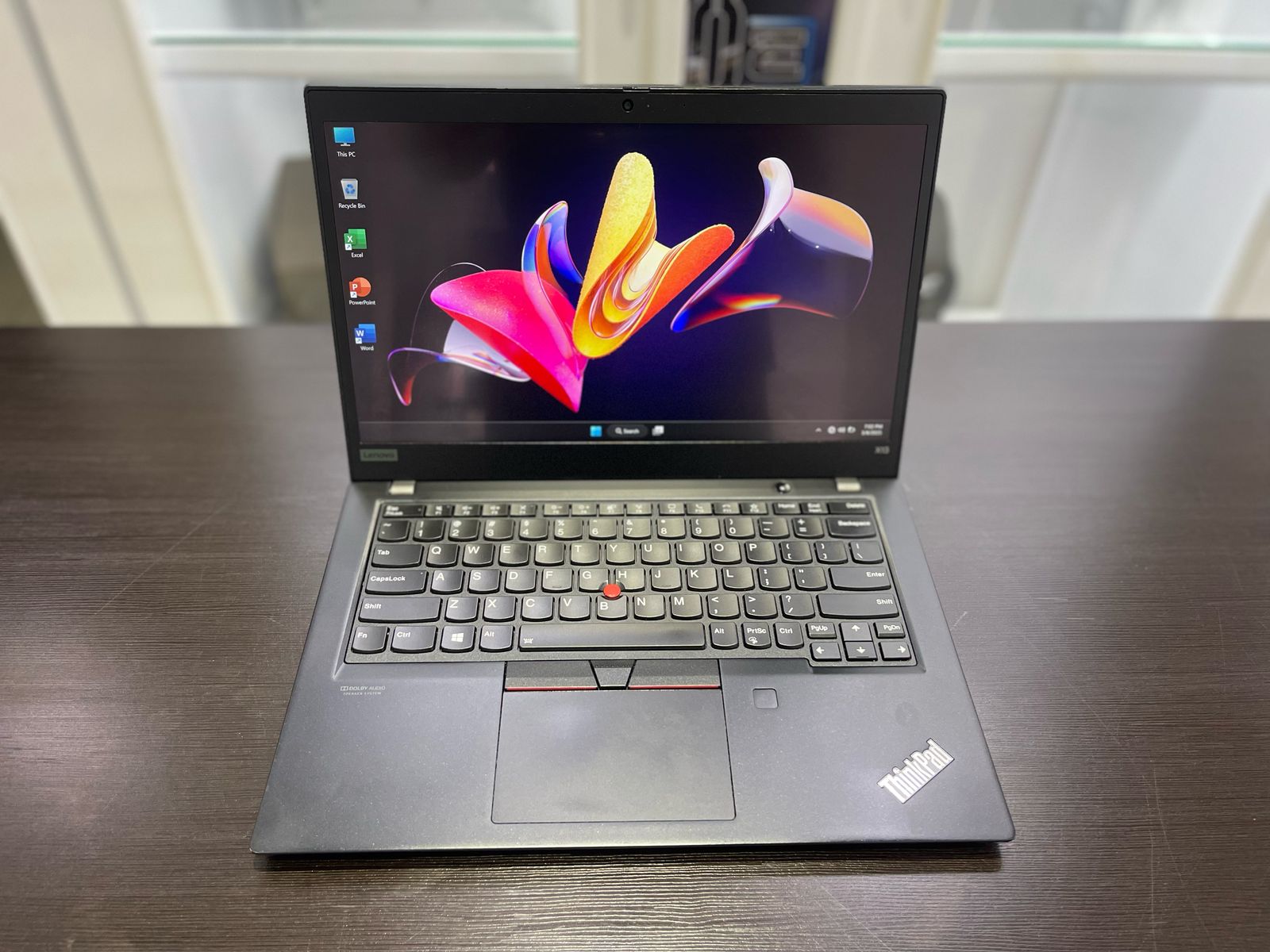 Laptop Lenovo ThinkPad x13 Ryzen 5 Pro 16GB Ram 256GB SSD 14 Pulg Foto 7271678-1.jpg