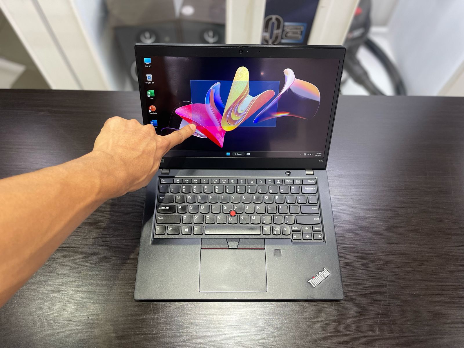Laptop Lenovo ThinkPad x13 Ryzen 5 Pro 16GB Ram 256GB SSD 14 Pulg Foto 7271678-6.jpg
