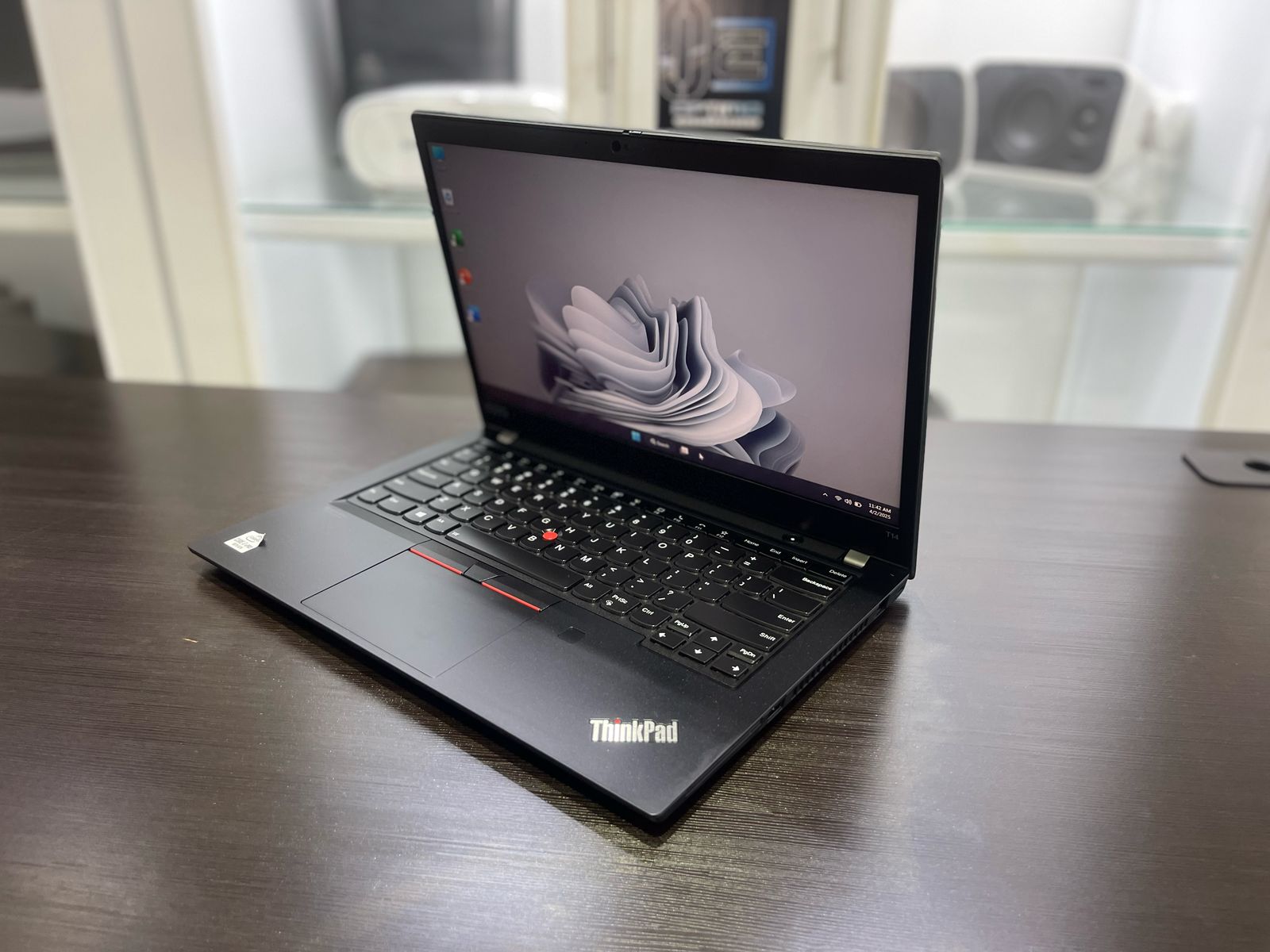 Lenovo T14 Laptop Touch i7-10ma 16GB Ram 256GB SSD 14 Pulg Foto 7271685-6.jpg