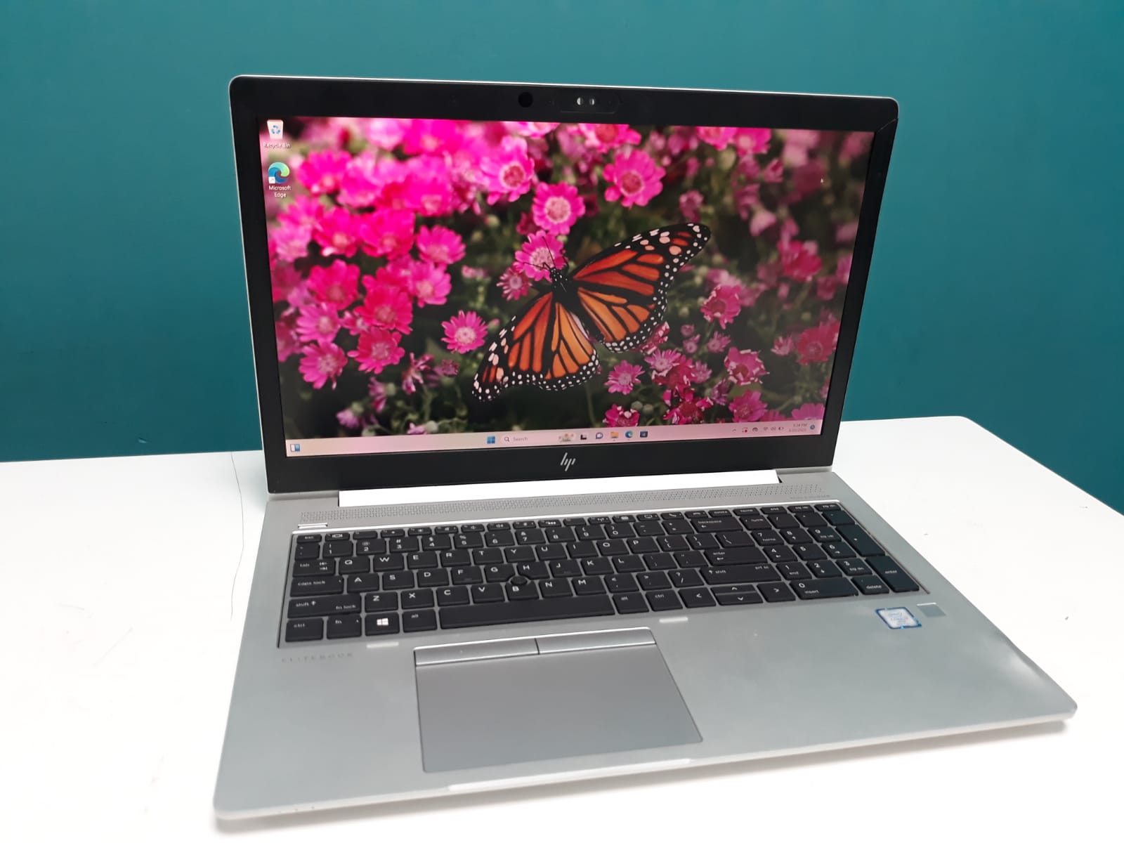 Laptop HP EliteBook 850 G5 / 8th Gen Intel Core i7 / 16GB DDR4 / 256GB Foto 7271690-2.jpg