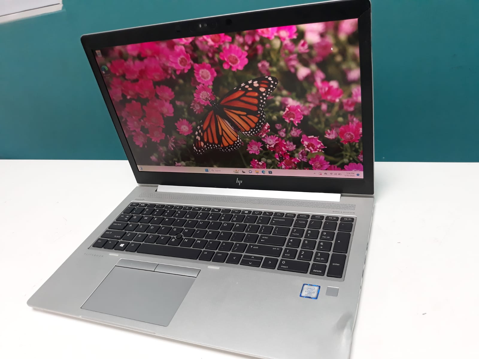 Laptop HP EliteBook 850 G5 / 8th Gen Intel Core i7 / 16GB DDR4 / 256GB Foto 7271690-3.jpg