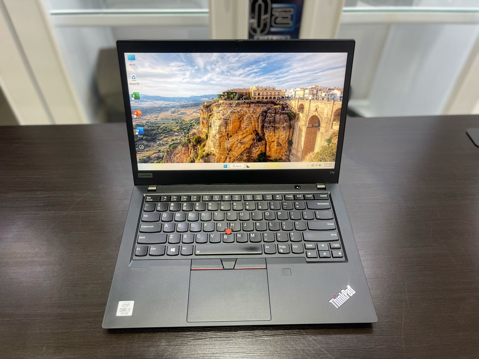 Lenovo ThinkPad T14 i7-10ma 20GB Ram 512GB SSD Laptop de 14 Pulg  Foto 7271693-1.jpg