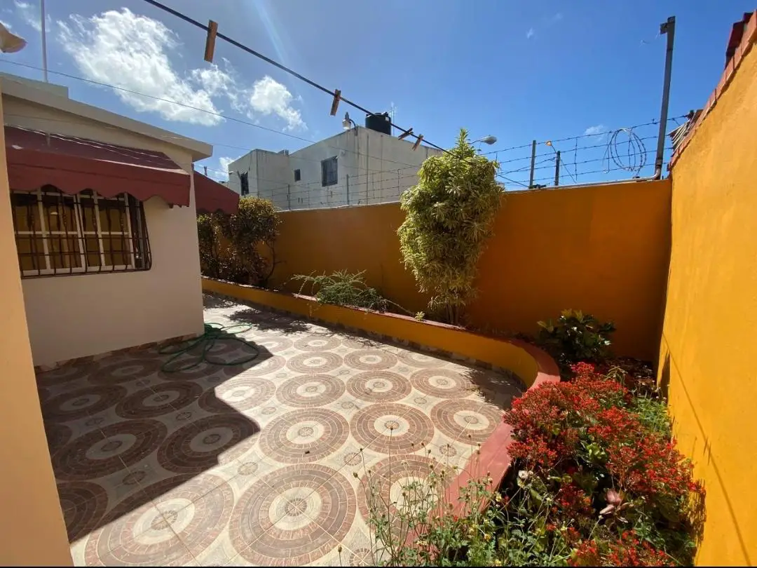 Se vende casa en Residencial Acuario detrás de la avenida España. Foto 7271807-4.jpg