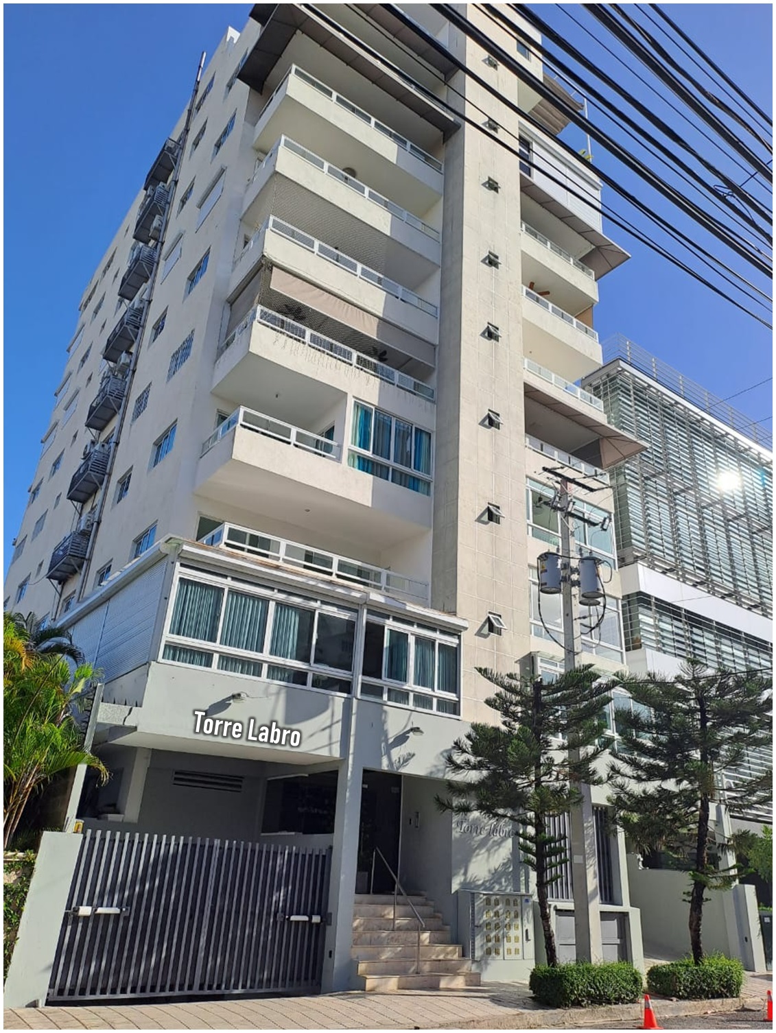 Vendo Apto en El Vergel Torre Labro 3 habs. 180 Mts.2 3er. Nivel con s Foto 7271882-10.jpg