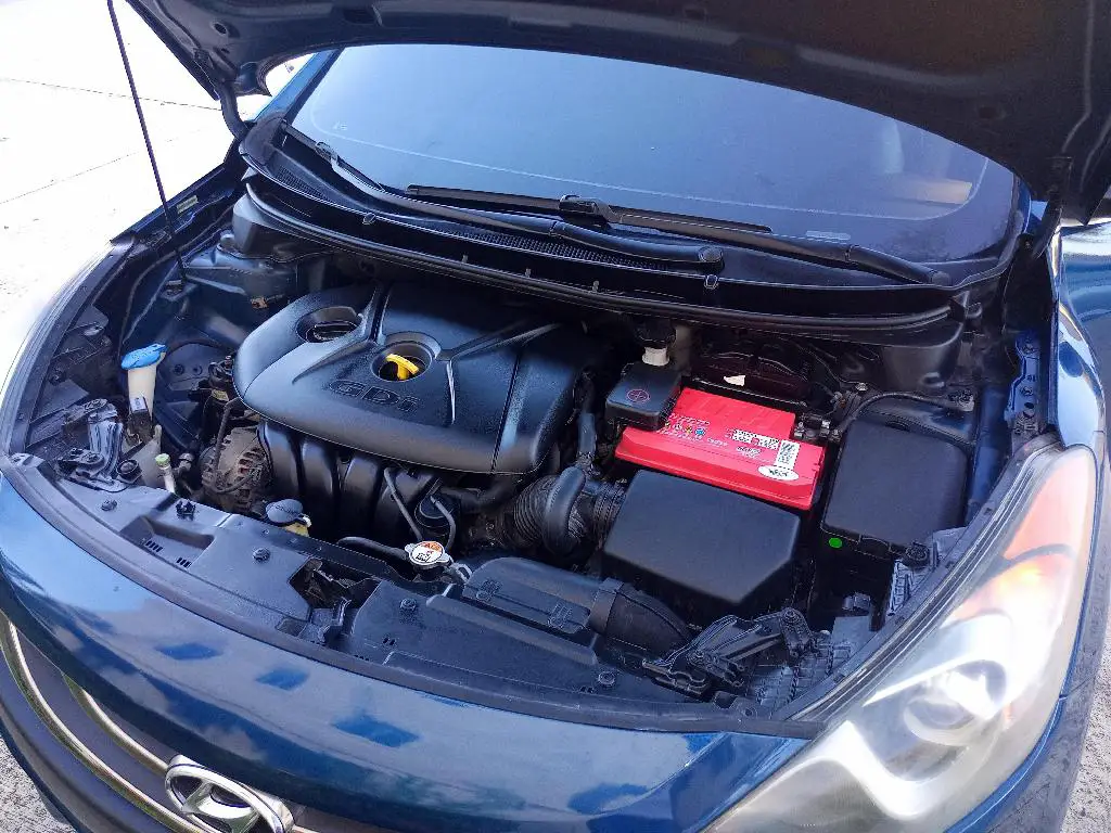 Hyundai Elantra GT 2014 Foto 7271915-2.jpg