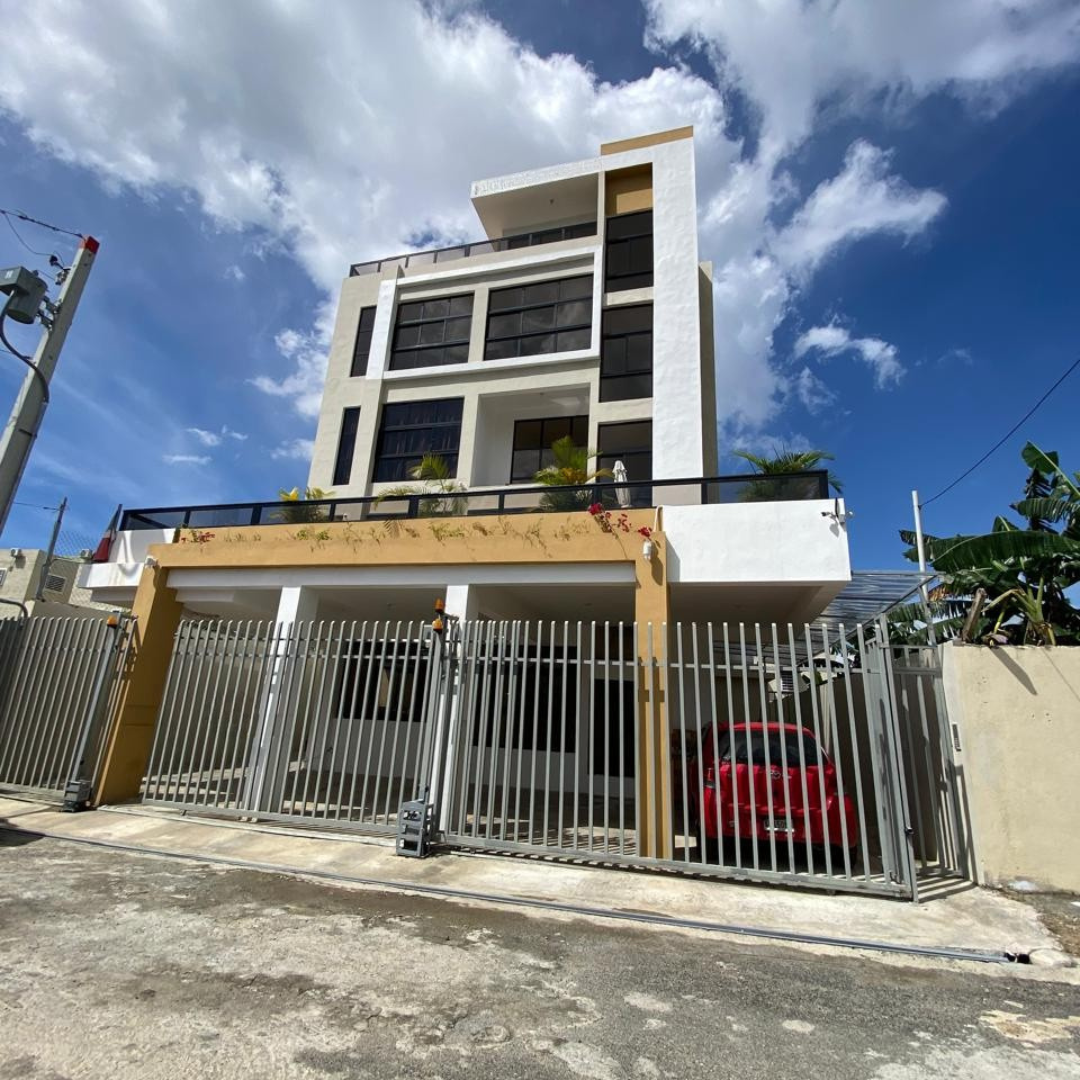 1ER NIVEL EN VENTA CON EXCELENTE UBICACIÓN RESIDENCIAL LOS TRIUFADORES Foto 7271948-1.jpg