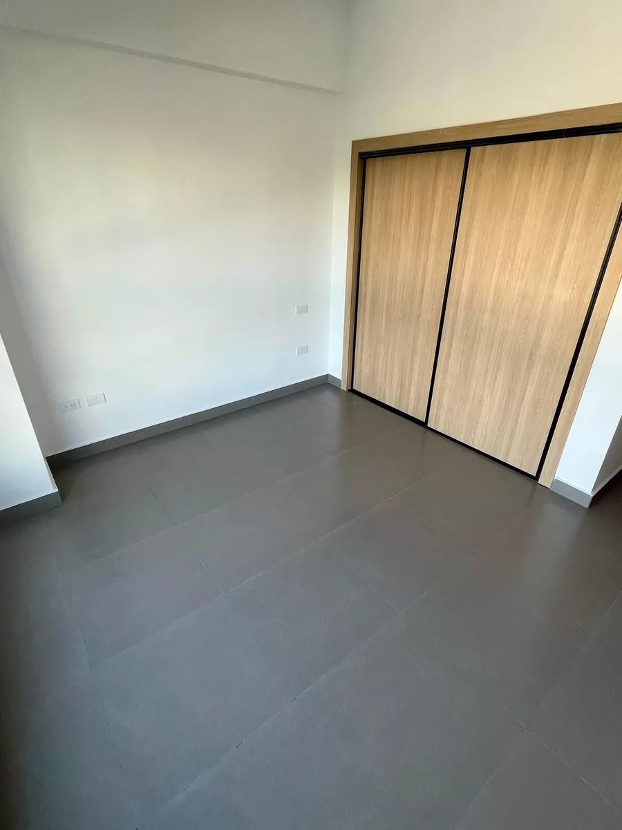 Apartamento en venta en Bella Vista en Torre de Lujo 3 Habitaciones Foto 7271989-6.jpg