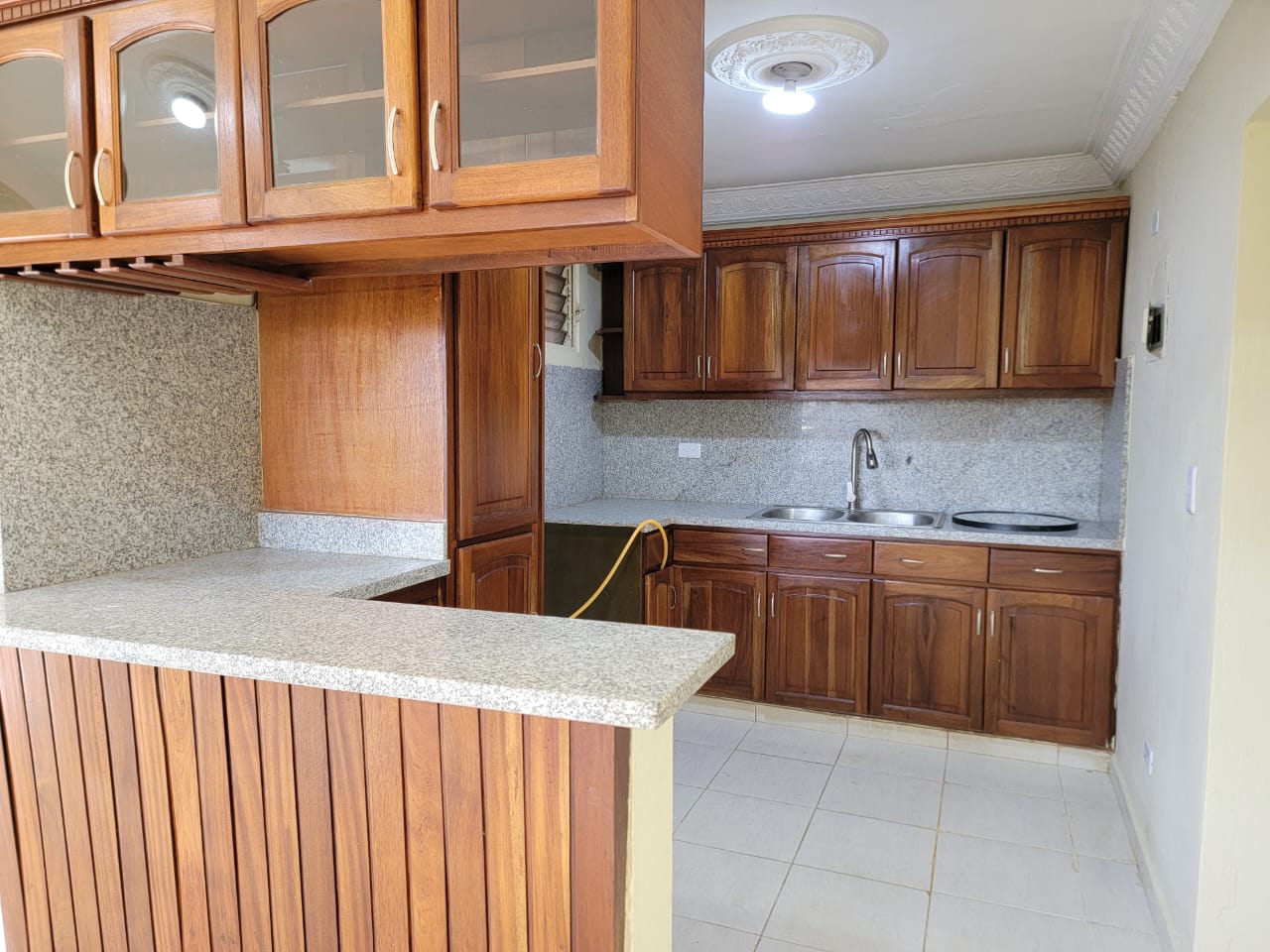 RENTO APARTAMENTO 3ER NIVEL 3 HAB 2 BAÑOS 1 PARQUEO PORTON ELECT...STO Foto 7272031-3.jpg