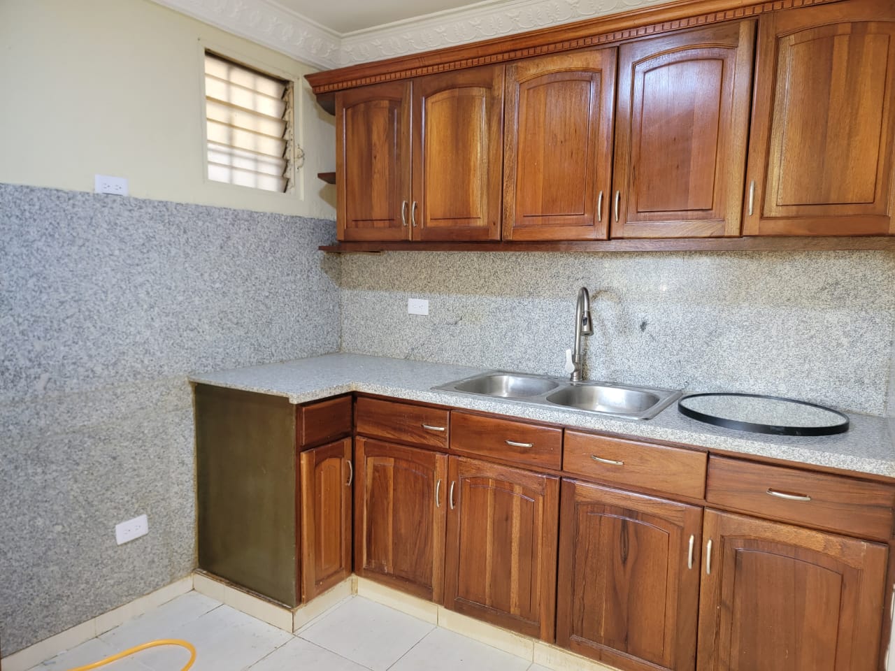 RENTO APARTAMENTO 3ER NIVEL 3 HAB 2 BAÑOS 1 PARQUEO PORTON ELECT...STO Foto 7272031-4.jpg