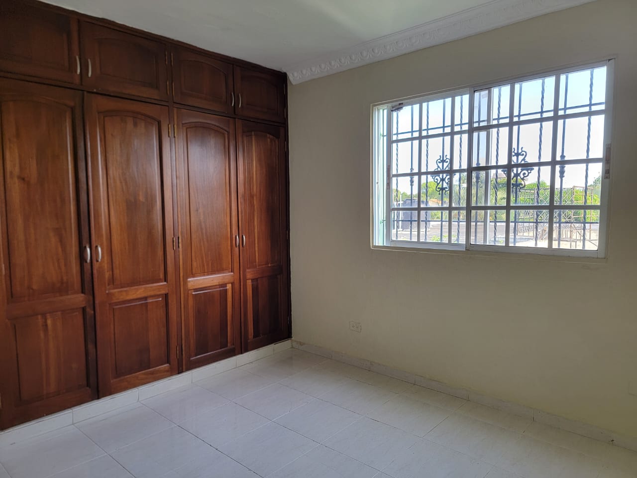 RENTO APARTAMENTO 3ER NIVEL 3 HAB 2 BAÑOS 1 PARQUEO PORTON ELECT...STO Foto 7272031-6.jpg