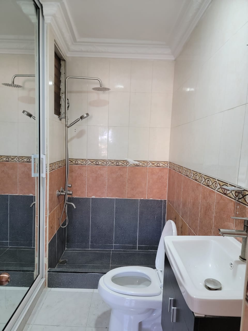 RENTO APARTAMENTO 3ER NIVEL 3 HAB 2 BAÑOS 1 PARQUEO PORTON ELECT...STO Foto 7272031-8.jpg