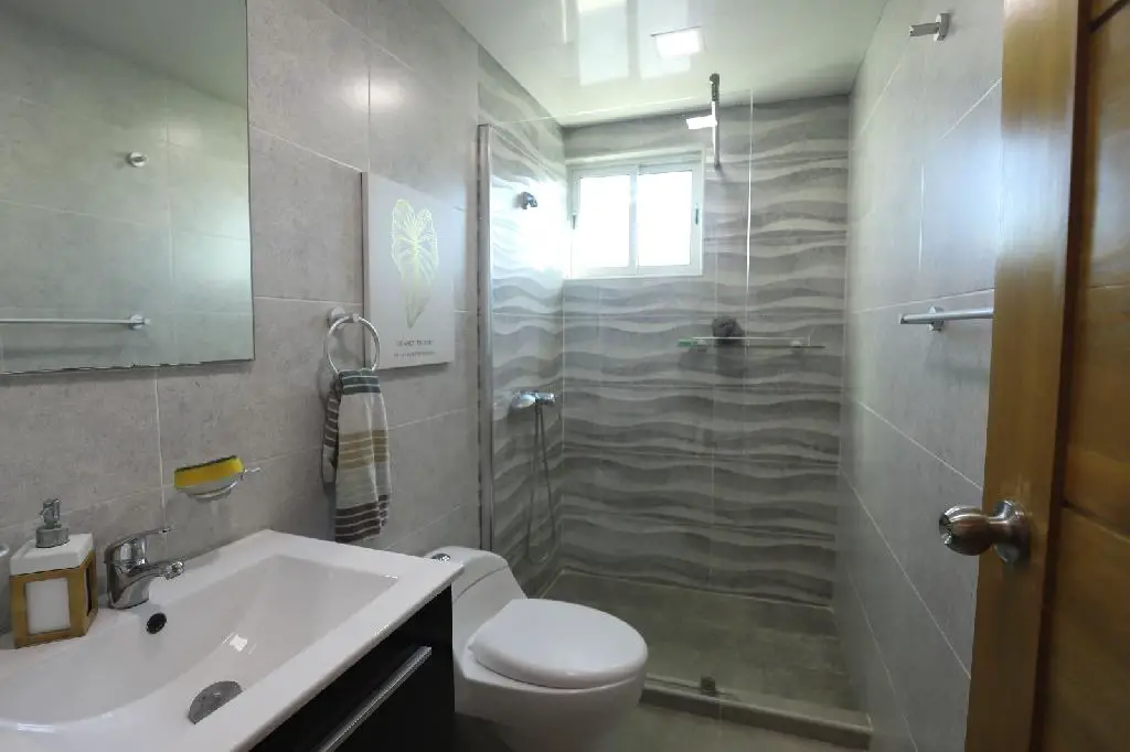 Alquilo Apartamento en Bella Vista  Santo Domingo  2 habs.  2 baños  2 Foto 7272089-8.jpg