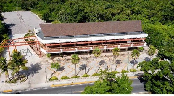 Descubre tu oficina privada perfecta en BAVARO! Foto 7272163-3.jpg