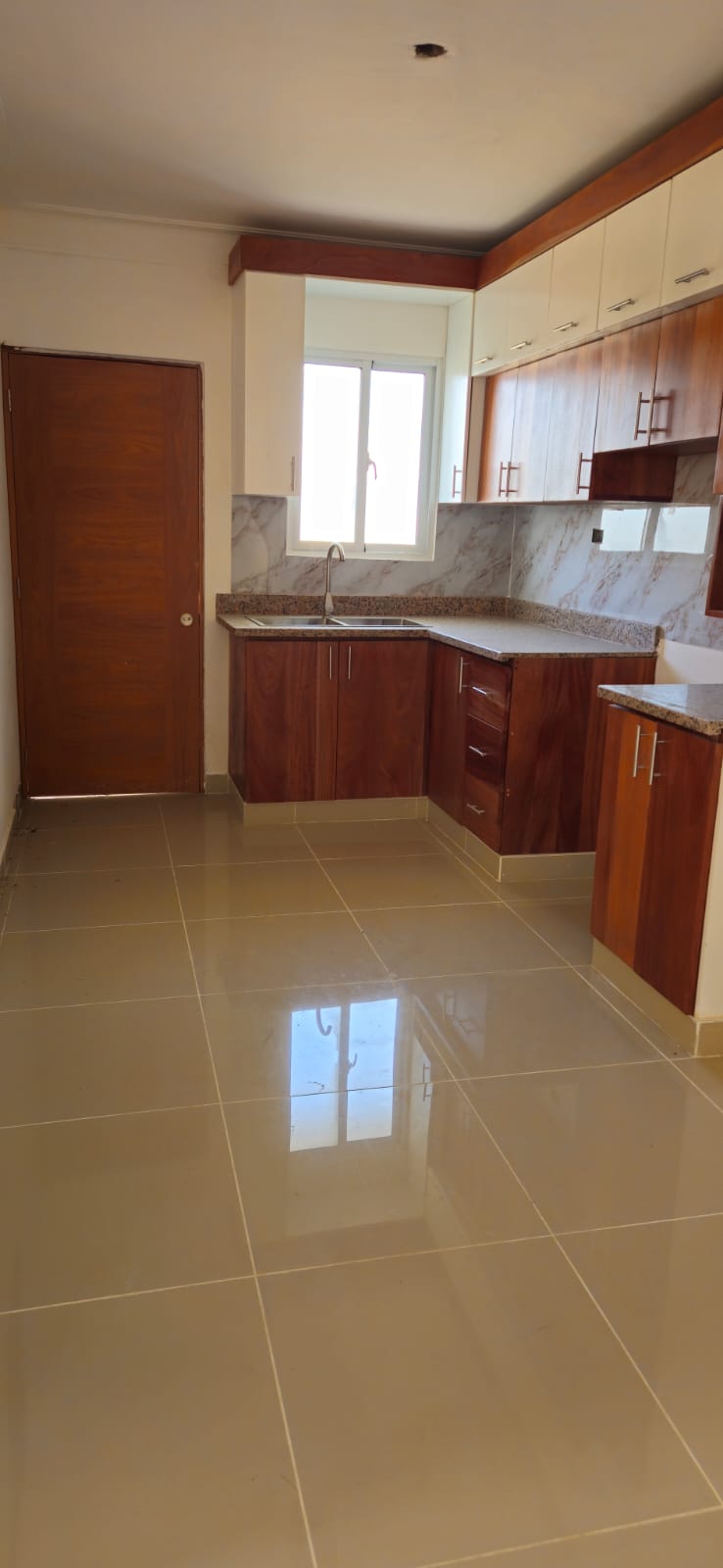 Venta de Casa en Residencial cerrado con piscina en Jardines del Norte Foto 7272191-3.jpg