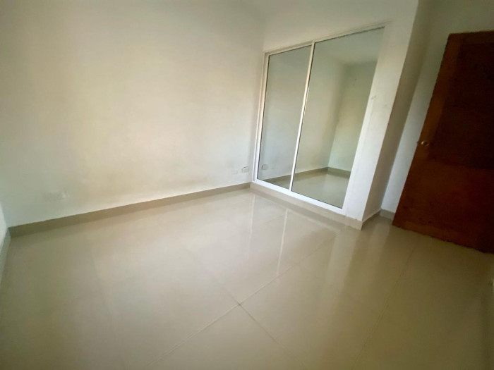 Oportunidad Única! Venta de Apartamento en el Residencial Nuevas Terra Foto 7272420-5.jpg