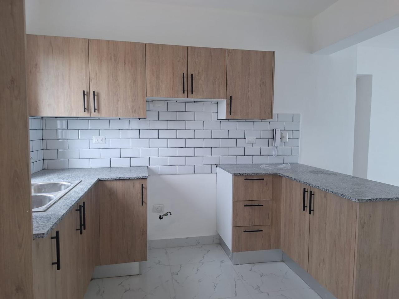 Apartamento de 3 Habitaciones en Venta en la Av. España.  Foto 7272594-4.jpg