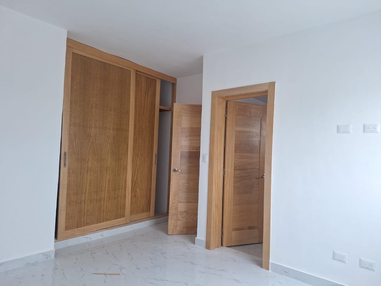 Apartamento de 3 Habitaciones en Venta en la Av. España.  Foto 7272594-8.jpg