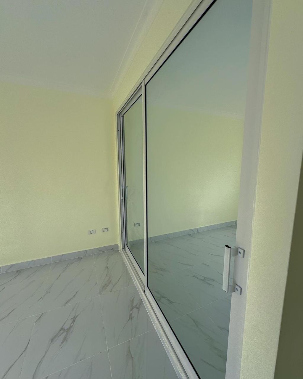 Apartamento de 3 Habitaciones en Venta en la Av. Hípica.  Foto 7272605-3.jpg