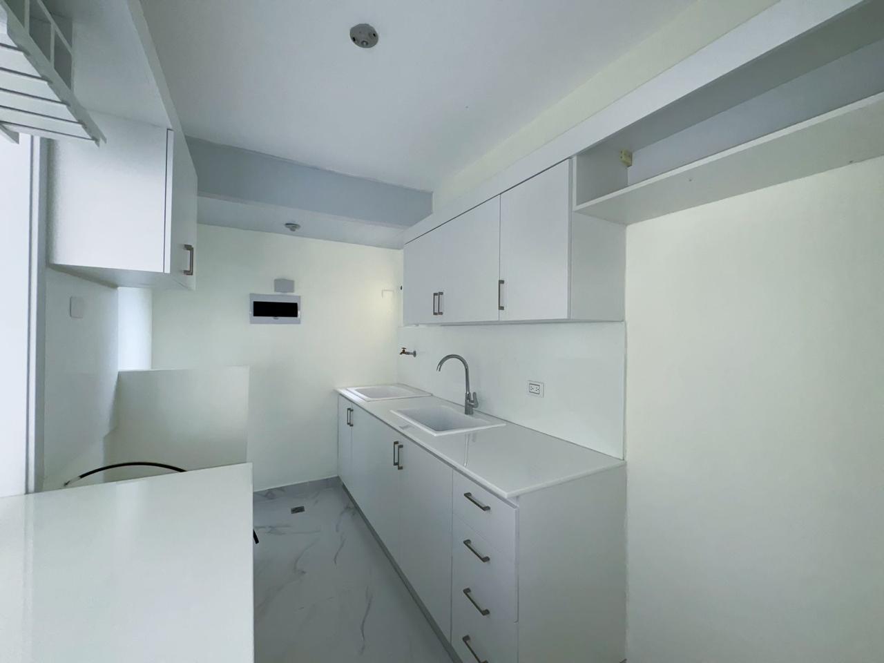 Apartamento de 3 Habitaciones en Venta en la Av. Hípica.  Foto 7272605-4.jpg