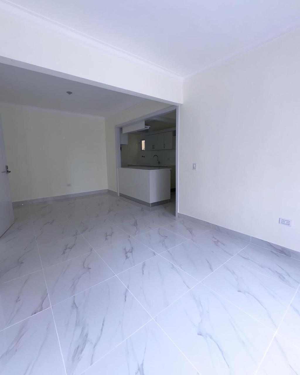 Apartamento de 3 Habitaciones en Venta en la Av. Hípica.  Foto 7272605-5.jpg